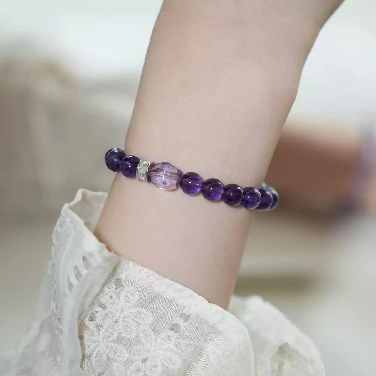 Woman crystal aquarius birthstone jewelry with amethyst beads