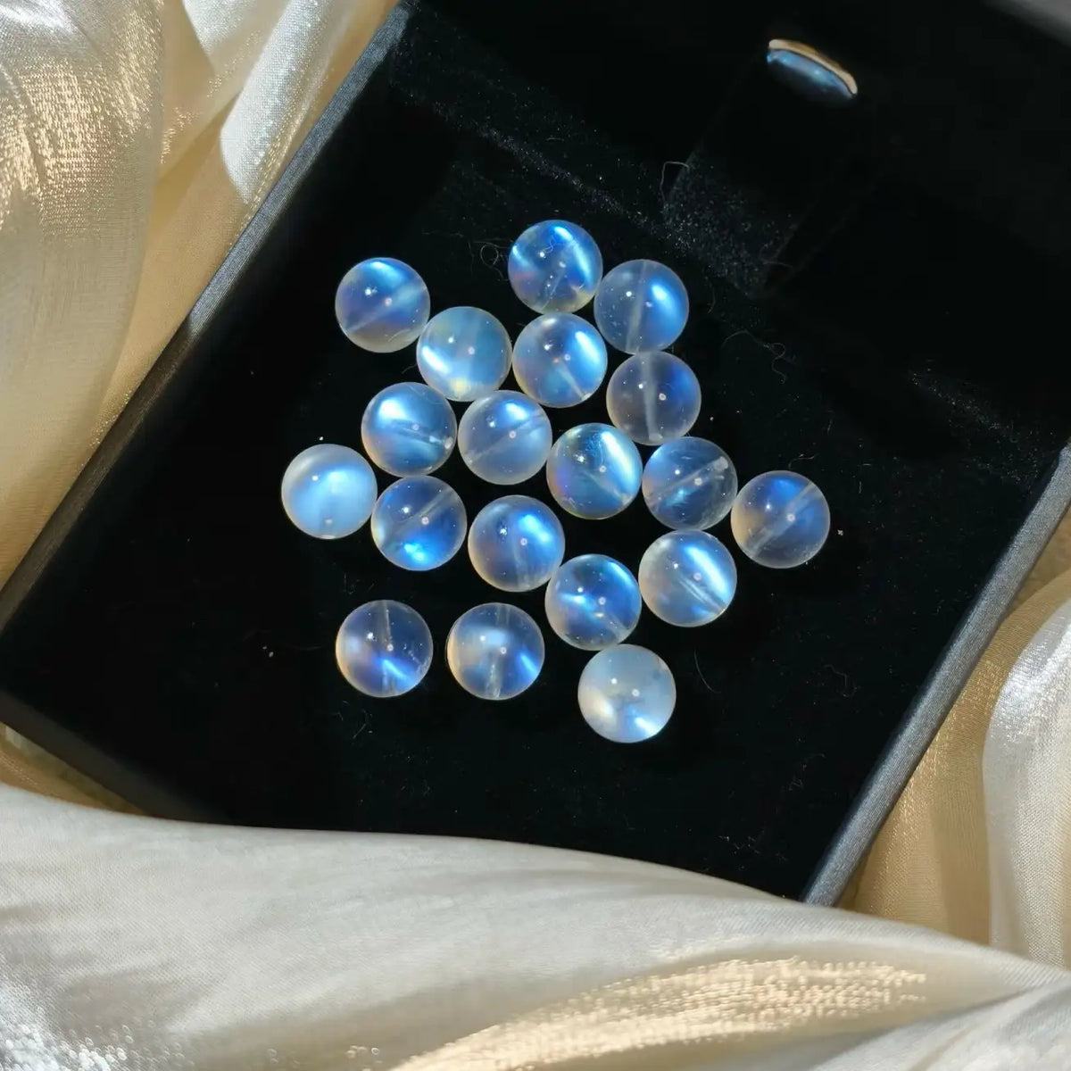 Crystals moonstone beads for spiritual growth and night routine