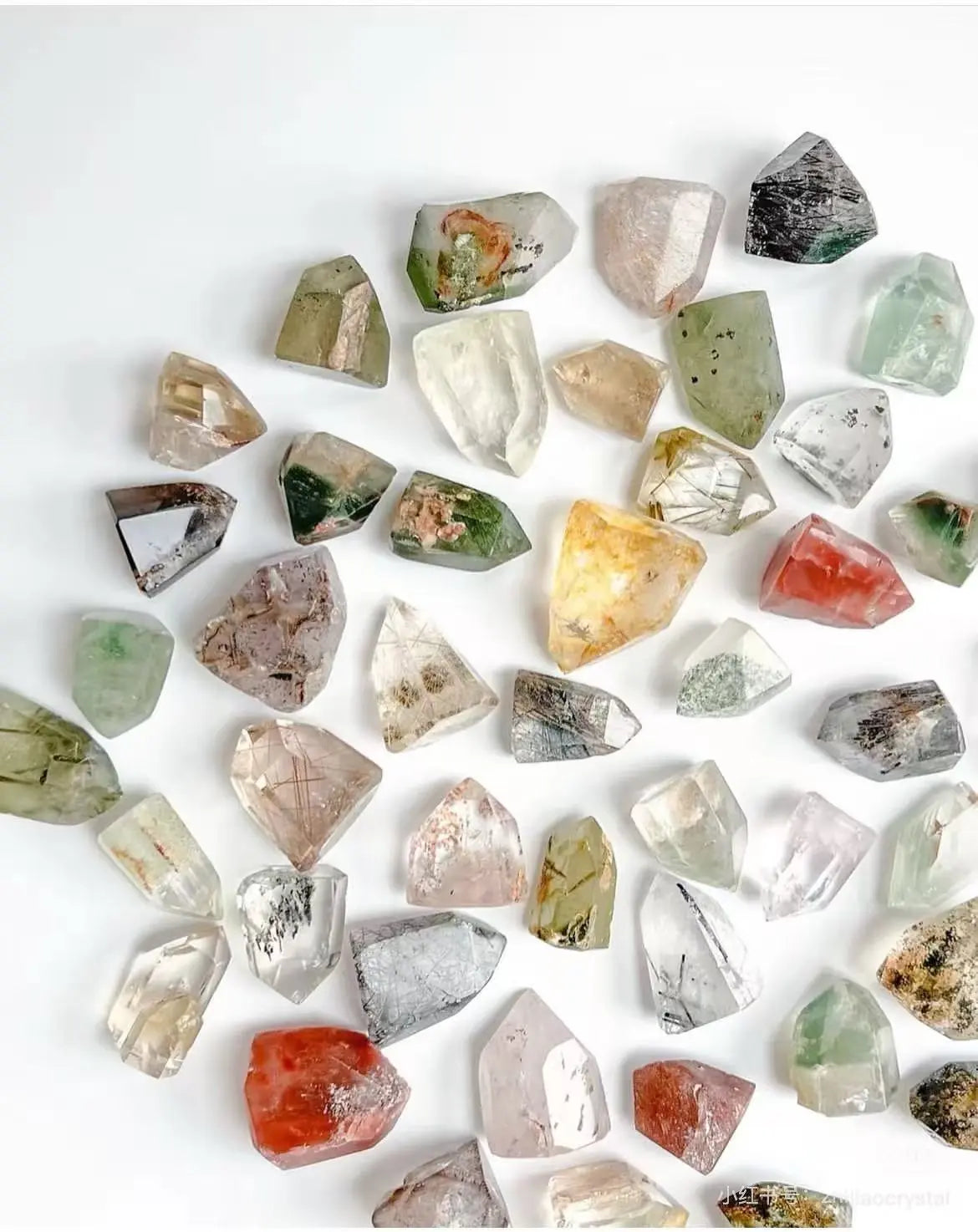 Online crystal shop featuring natural healing crystal bracelets by XipoGem