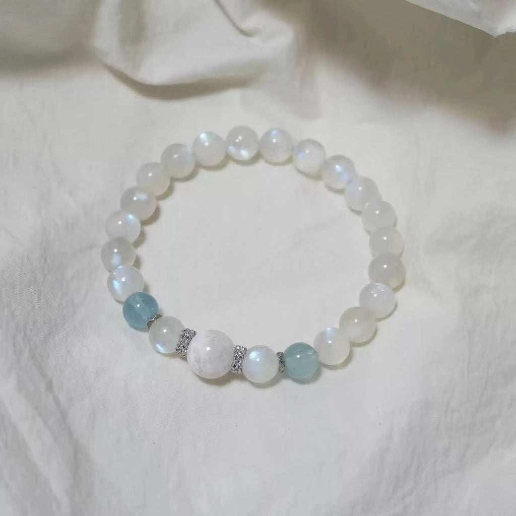 Pisces zodiac bracelet with moonstone and aquamarine for emotional balance and clarity