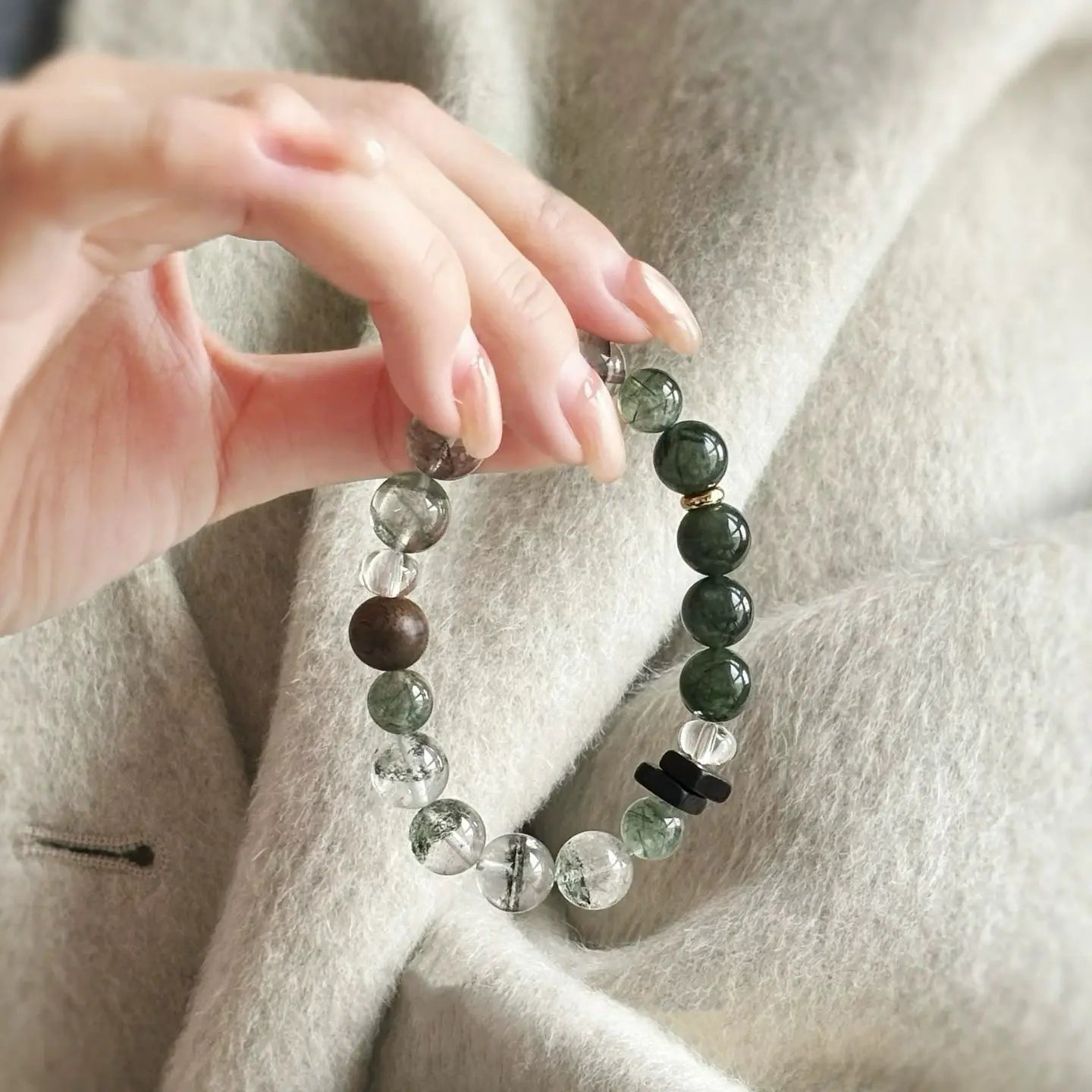 Green phantom bracelet for focus, personal growth, and energetic stability.