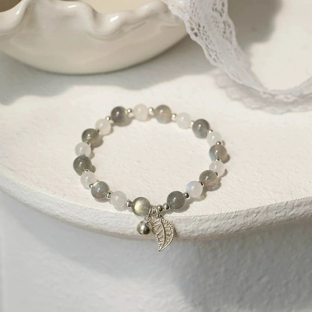 Grey and white moonstone crystal bracelet for intuition, emotional balance, and feminine energy – natural healing crystal bracelet.