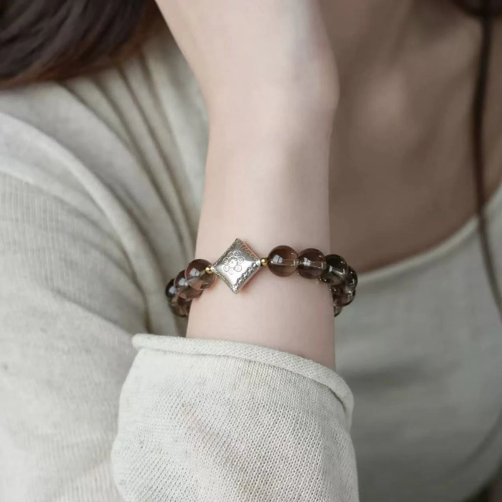 Zodiac crystal bracelet for capricorn with natural smoky quartz for grounding, focus and energy